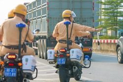 CSGT được dừng xe trên cao tốc trong trường hợp nào?