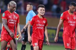 HLV Troussier và bài toán 'hồi sinh' Quang Hải