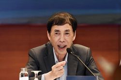 Giá gạo xuất khẩu tăng vọt, vui hay lo?