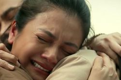 Màn diễn xuất thần của Kiều Anh, Quang Sự ở 'Gia đình mình vui bất thình lình'