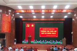 Đak Đoa phổ biến thông tin thời sự cho cán bộ, đảng viên