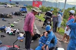 Bình Thuận: Ô tô tông hàng loạt người và xe máy dừng đèn đỏ