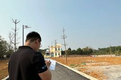 Môi giới khóc ròng, bế tắc khi hùn tiền với khách mua chung đất