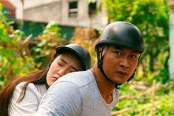 Thêm một nhân vật ở phim 'Làng trong phố' khiến khán giả muốn tắt tivi