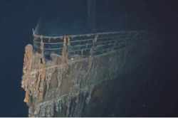 Cận cảnh con tàu Titanic huyền thoại bị bao trùm bởi vẻ u ám sau 111 năm nằm sâu dưới đại dương