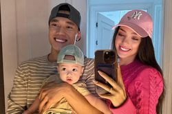 Cuộc sống hôn nhân ngọt ngào của Bùi Tiến Dũng và vợ Tây sau hơn một năm kết hôn