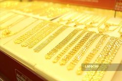 Giá vàng sáng 3-9 tăng mạnh sau tuần lao dốc
