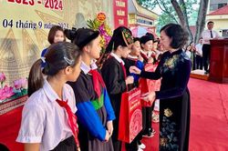 Thường trực Ban Bí thư Trương Thị Mai dự lễ khai giảng tại Yên Bái