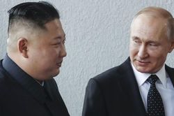 Mỹ 'nhộn nhạo' tin Tổng thống Putin và Chủ tịch Kim Jong-un gặp nhau