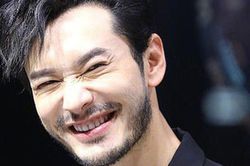 Sau khi ly hôn Angelababy, Huỳnh Hiểu Minh sống ra sao?