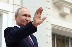 Ông Putin nói Ukraine phản công thất bại, Kiev tiêu 100 triệu USD mỗi ngày