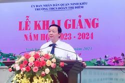 Phó Thủ tướng Trần Hồng Hà dự lễ khai giảng tại Cần Thơ