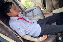 Nổ bóng bay, 7 học sinh nhập viện trong ngày khai giảng