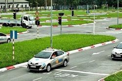 Đề xuất bổ sung điều kiện niên hạn của xe tập lái