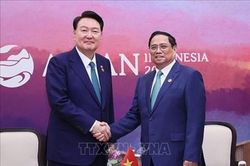 Thủ tướng Chính phủ Phạm Minh Chính gặp Tổng thống Hàn Quốc Yoon Suk Yeol và Thủ tướng Nhật Bản Kishida Fumio