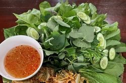 Ẩm thực Xứ Dừa: Bánh cá lòng tong - dừa sợi