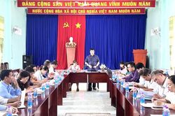 Kiểm tra công tác giảm nghèo tại 2 xã của huyện Khánh Vĩnh