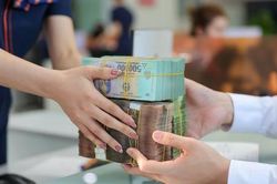 Dự báo lãi suất tiếp tục giảm, dòng tiền sẽ đổ vào chứng khoán, vàng hay bất động sản?