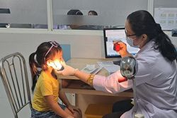 Số ca đau mắt đỏ ở TP Hồ Chí Minh cao nhất trong vòng 10 năm qua