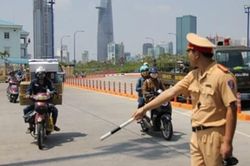 Từ 15/9, hàng triệu tài xế sẽ 'bớt run' khi ra đường nếu nắm được các quy định mới này