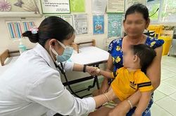 TP HCM: Số ca mắc tay chân miệng và sốt xuất huyết đang giảm