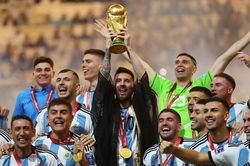 Quả bóng Vàng 2023: Kì quan thứ 8 của Messi?