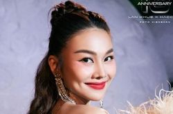 Thần thái đỉnh cao như siêu mẫu Thanh Hằng