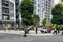 Hà Nội: Nam thanh niên rơi từ chung cư cao cấp xuống đất tử vong