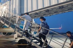 Chuyến bay đặc biệt vận chuyển lá gan hiến tạng từ Nghệ An ra Hà Nội