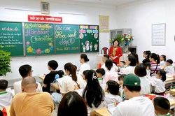 Hà Nội tìm cách giải quyết tình trạng thiếu trường học