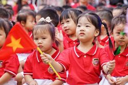 TP Hồ Chí Minh: Các khoản thu phải công khai bằng văn bản đến phụ huynh, học sinh