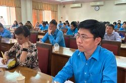 Tăng cường đào tạo, bồi dưỡng cán bộ Công đoàn