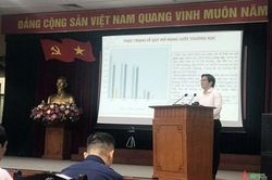 Hội nghị báo cáo những vấn đề về giáo dục và ngoại giao