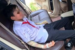 Xử phạt thầy giáo ở Thanh Hóa hút thuốc gây nổ bóng bay sau lễ khai giảng