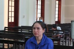 Người đàn bà đi xe khách mua ma túy về bán