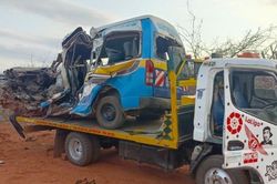 Tai nạn trên đường cao tốc của Kenya, 12 người thiệt mạng