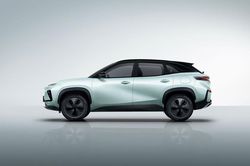 SUV chạy điện mạnh 211 mã lực, sạc siêu nhanh, giá rẻ bất ngờ