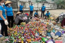 'Tái sinh' rác thải rắn để bảo vệ môi trường
