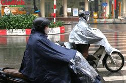Thời tiết Hà Nội 3 ngày tới: Mưa lớn sắp lan khắp Bắc Bộ, Thủ đô có mưa tầm tã, ngập úng khắp nơi?