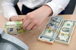 Tỷ giá USD hôm nay 10/9/2023: Tiếp đà tăng?