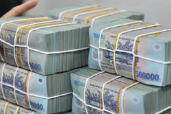 Cho vay để trả nợ ngân hàng khác, bất ngờ lãi cho vay thấp hơn cả huy động