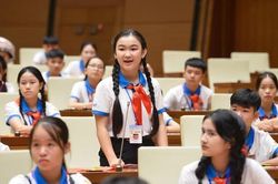 263 đại biểu trẻ em tham dự phiên họp giả định ''Quốc hội trẻ em''