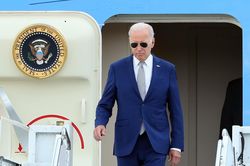 Tổng thống Hoa Kỳ Joe Biden bắt đầu chuyến thăm cấp Nhà nước tới Việt Nam