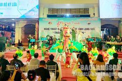 Lực lượng vũ trang tỉnh biểu diễn nghệ thuật quần chúng