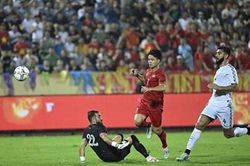 HLV Philippe Troussier: 'Công Phượng cần được thi đấu nhiều hơn'
