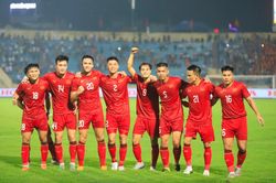 Tuyển Việt Nam thắng 2-0 trong trận giao hữu với Palestine trên sân Thiên Trường