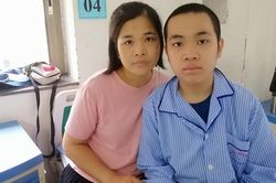 Khát khao trở thành bác sĩ của nam sinh 10 năm chống chọi với bệnh ung thư máu