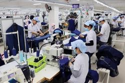 Nhu cầu yếu, tiêu thụ nhiều mặt hàng tại Đà Nẵng sụt giảm