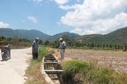 Phát huy sức mạnh 'tai mắt' của dân Kỳ 1: Những giám sát viên 'chân đất'