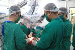 Hơn 8 tiếng phẫu thuật, bệnh nhân bị u não hiếm gặp đã được cứu sống